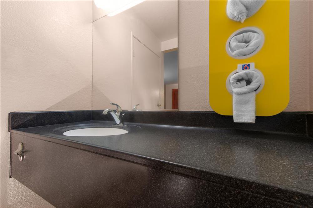 Motel 6 Lehi, Ut - Thanksgiving Point Номер фото
