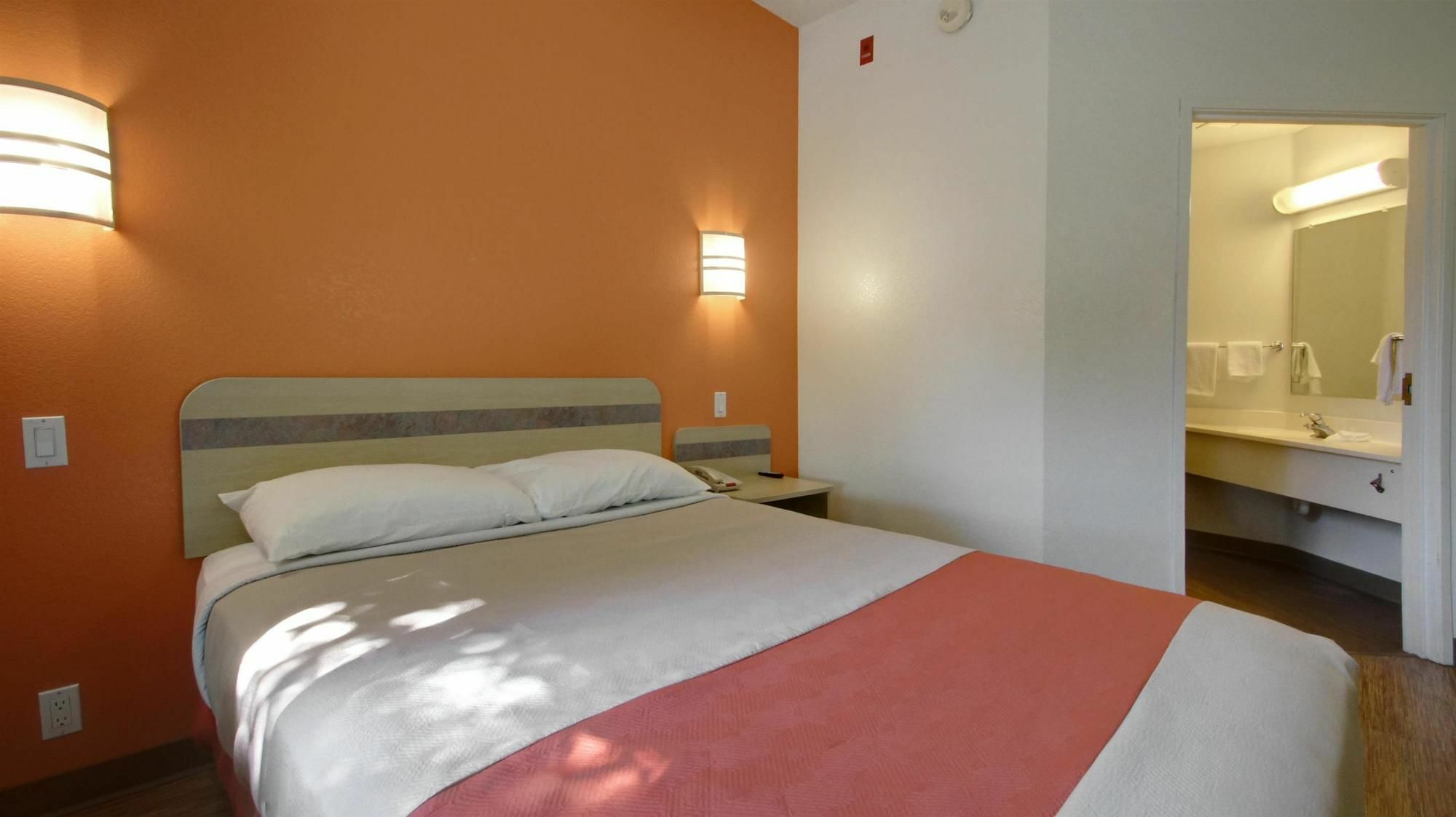Motel 6 Lehi, Ut - Thanksgiving Point Экстерьер фото