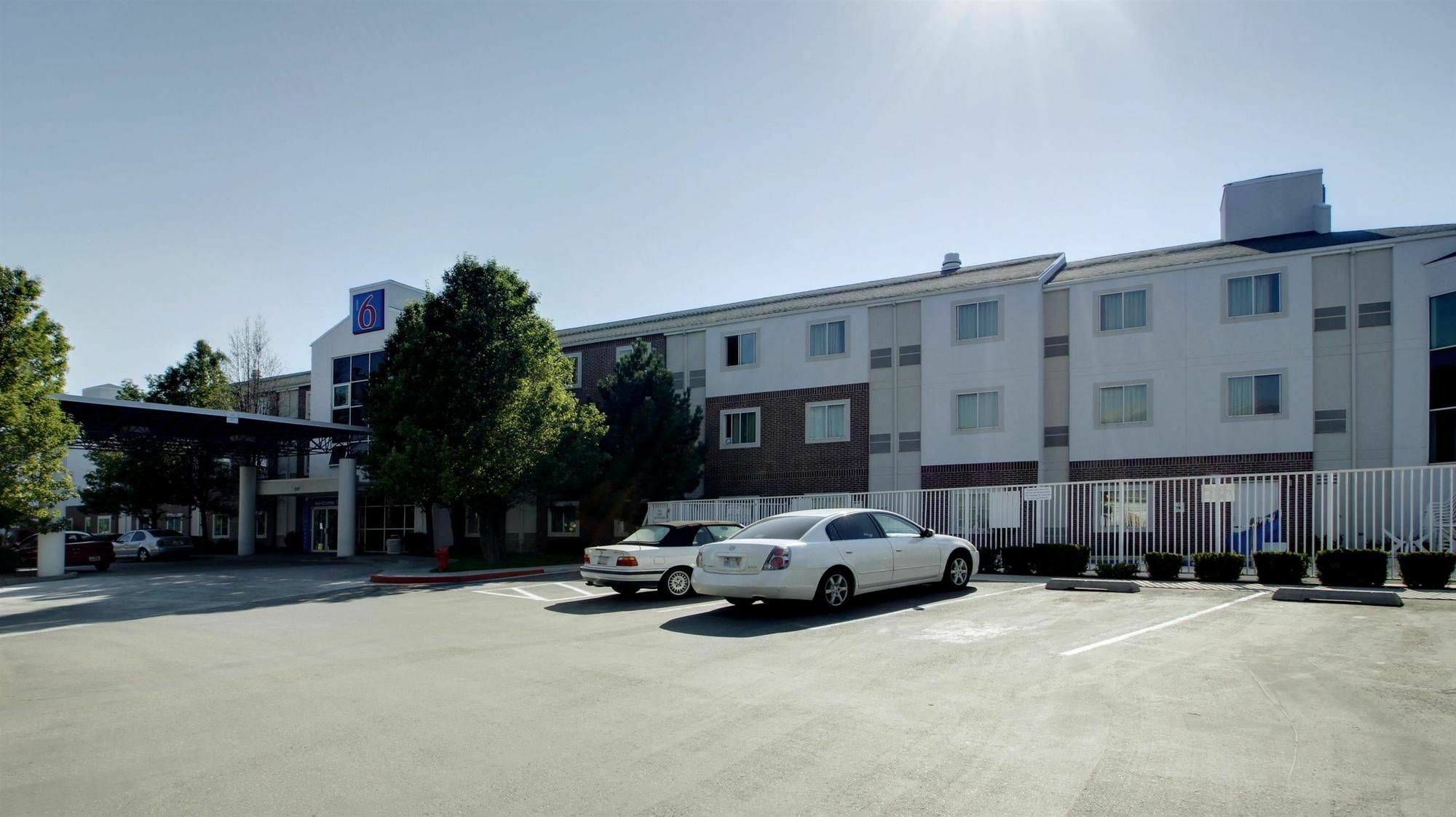 Motel 6 Lehi, Ut - Thanksgiving Point Экстерьер фото